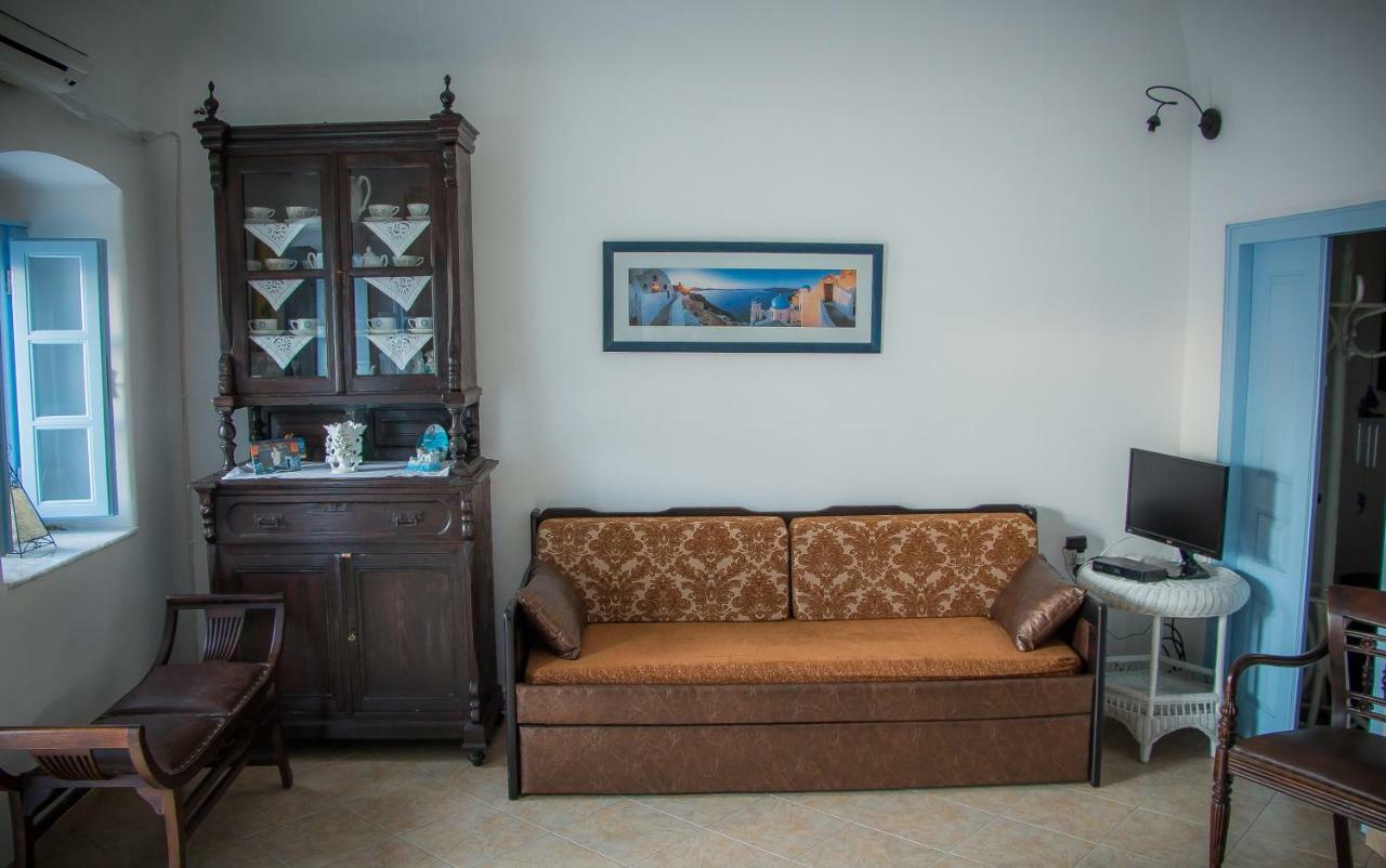 בית הארחה Emporio  	Katsinaros House מראה חיצוני תמונה