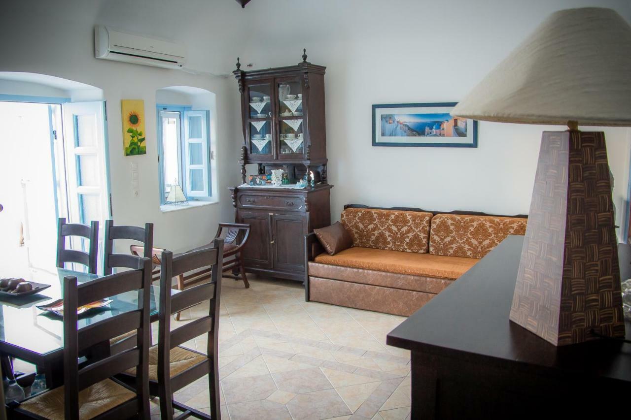בית הארחה Emporio  	Katsinaros House מראה חיצוני תמונה