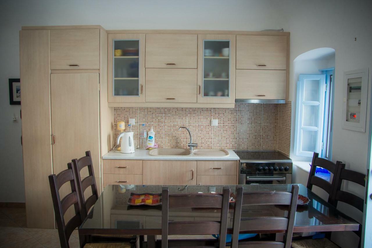 בית הארחה Emporio  	Katsinaros House מראה חיצוני תמונה